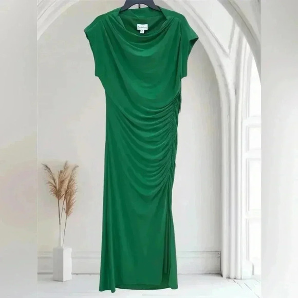 premier amour Dresses & Skirts - Premier Amour Women’s Sleeveless Midi Sheath Dress